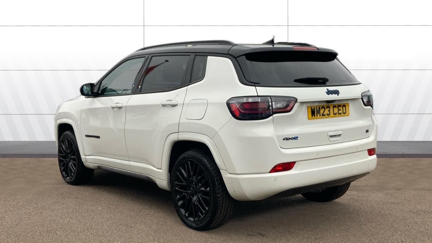 Used Jeep Compass 2023 for sale - 77298190: Photo 2