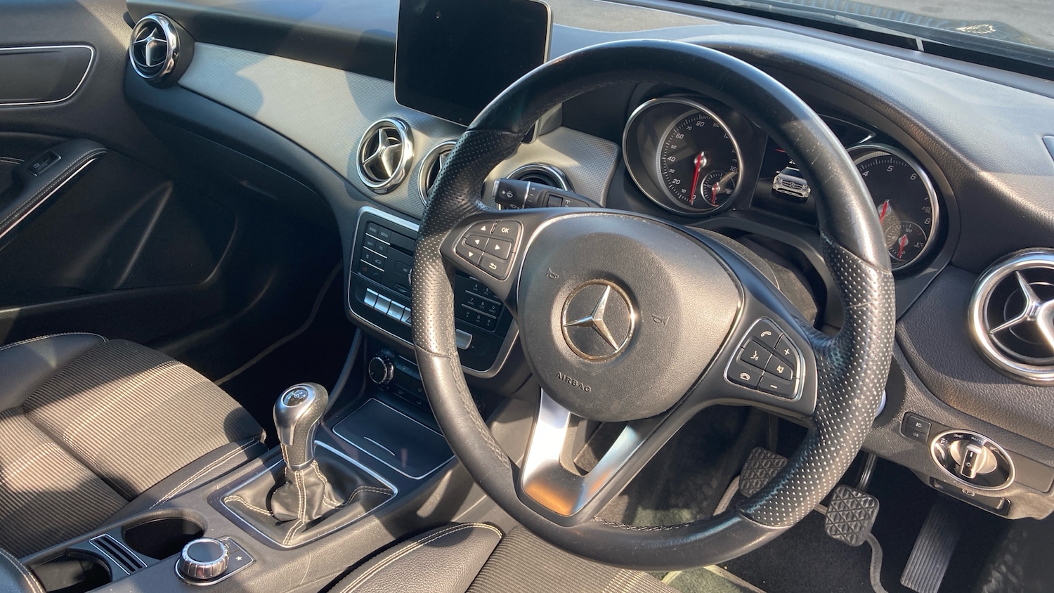 Used Mercedes-Benz GLA 2019 for sale - 76048932: Photo 11