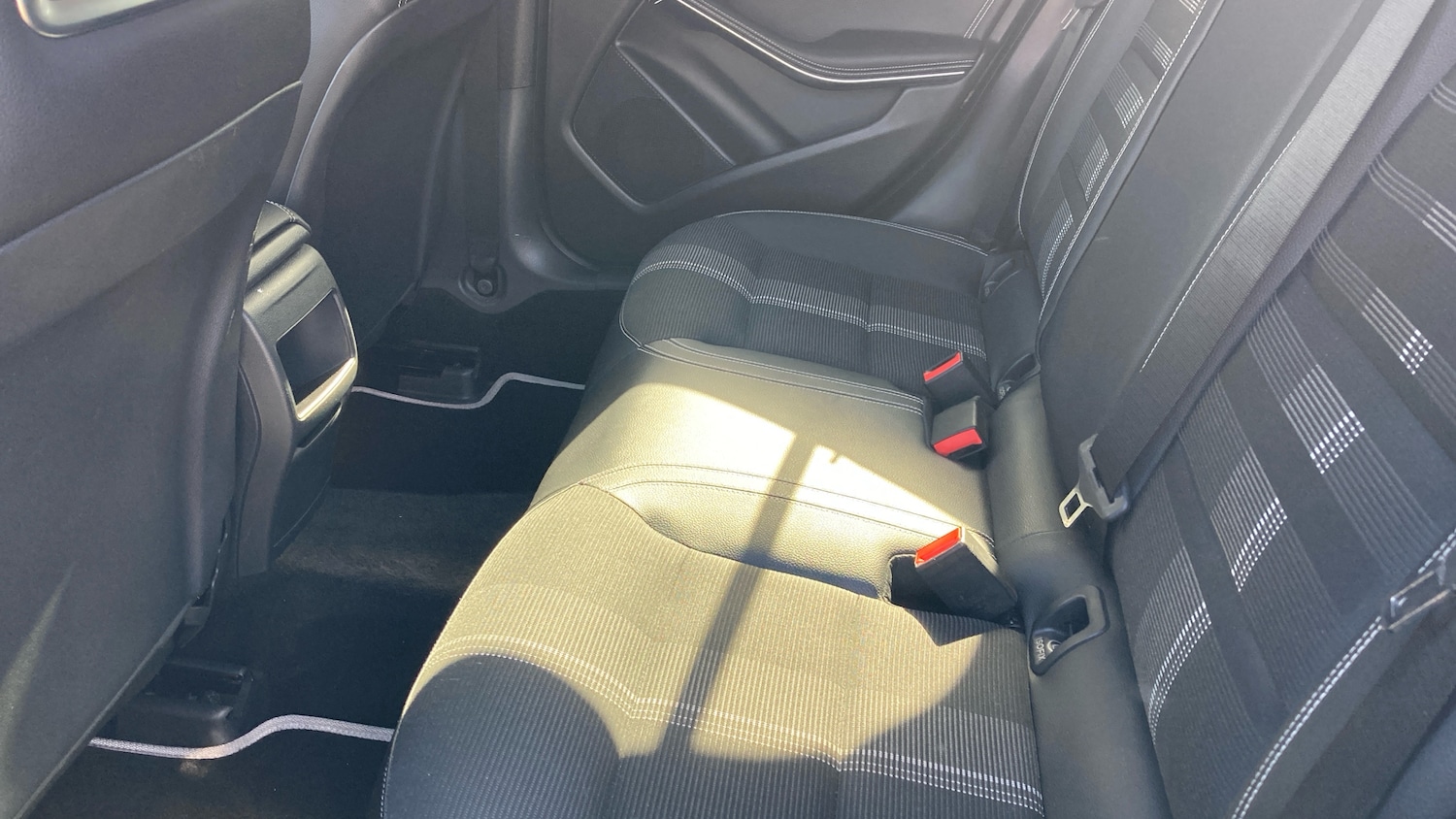 Used Mercedes-Benz GLA 2019 for sale - 76048932: Photo 16