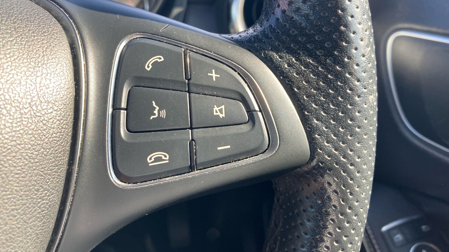 Used Mercedes-Benz GLA 2019 for sale - 76048932: Photo 29