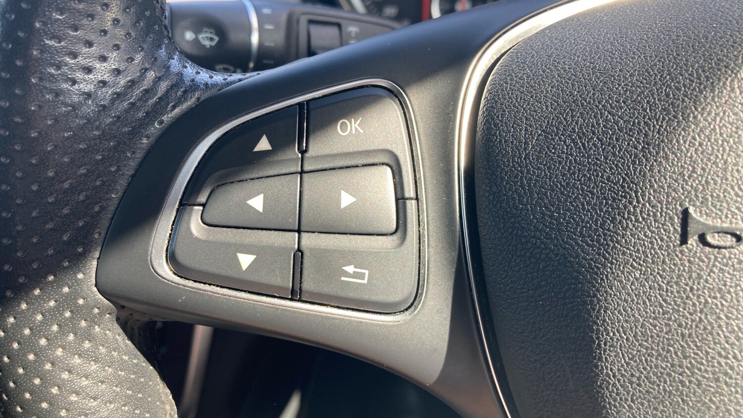 Used Mercedes-Benz GLA 2019 for sale - 76048932: Photo 30
