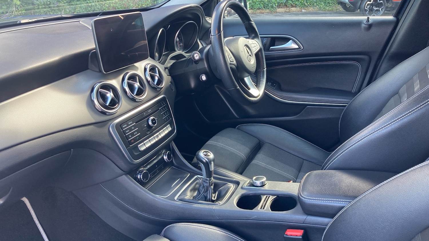 Used Mercedes-Benz GLA 2019 for sale - 76048932: Photo 9