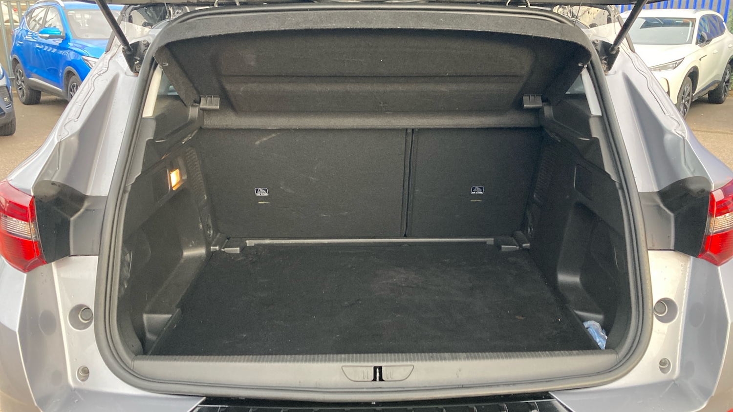 Used Vauxhall Grandland 2022 for sale - 77045576: Photo 4