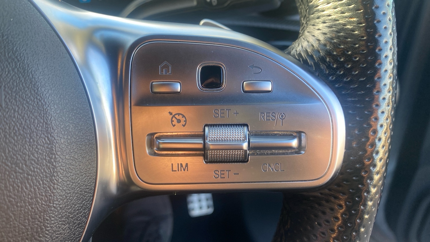 Used Mercedes-Benz CLA 2020 for sale - 76643241: Photo 25