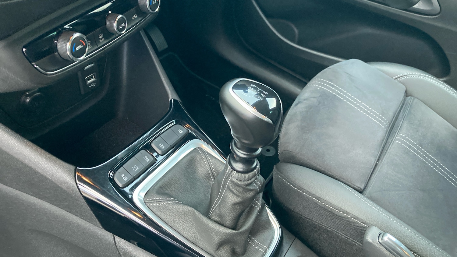 Used Vauxhall Crossland 2022 for sale - 77449390: Photo 13