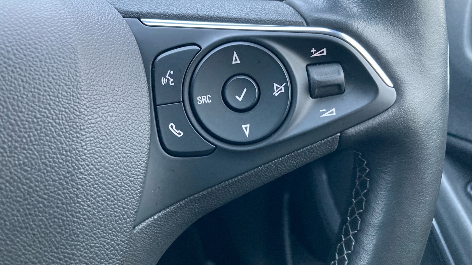 Used Vauxhall Crossland 2022 for sale - 77449390: Photo 29