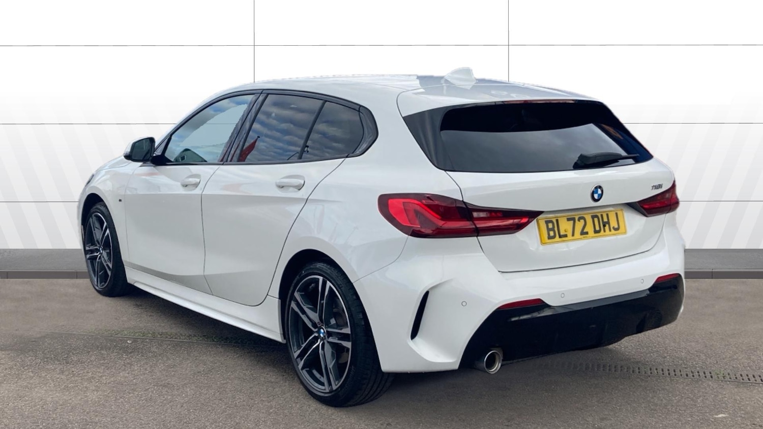 Used BMW 1 Series 2022 for sale - 76564919: Photo 2