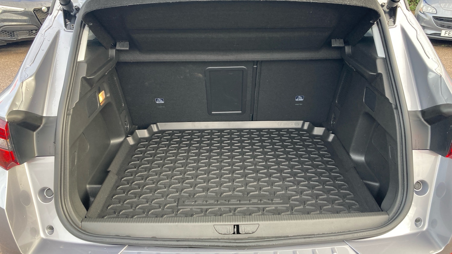 Used Vauxhall Grandland 2023 for sale - 76844764: Photo 4