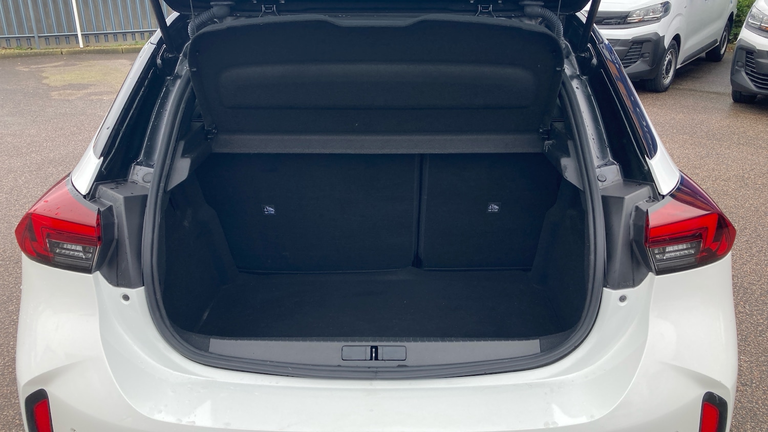 Used Vauxhall Corsa 2022 for sale - 77651056: Photo 4