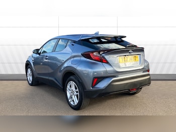 Used Toyota C-HR 2021 for sale - 77779070: Photo