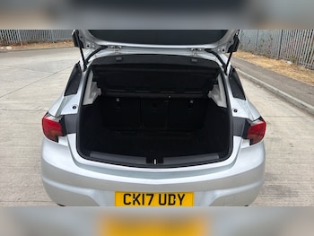 Used Vauxhall Astra 2017 for sale - 79478855: Photo