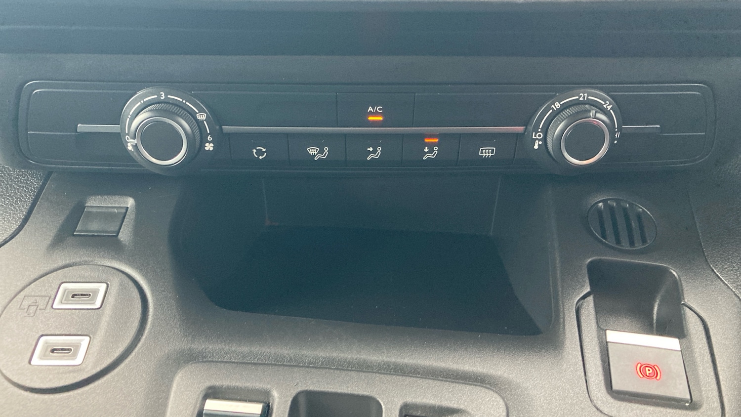 Used Vauxhall Combo Life 2024 for sale - 76449527: Photo 40