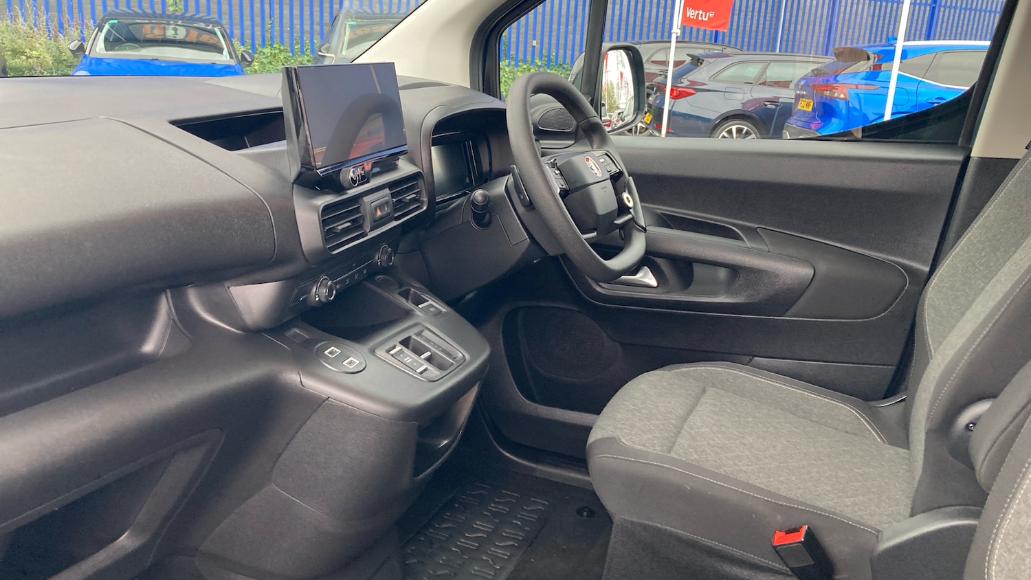 Used Vauxhall Combo Life 2024 for sale - 76449527: Photo 9