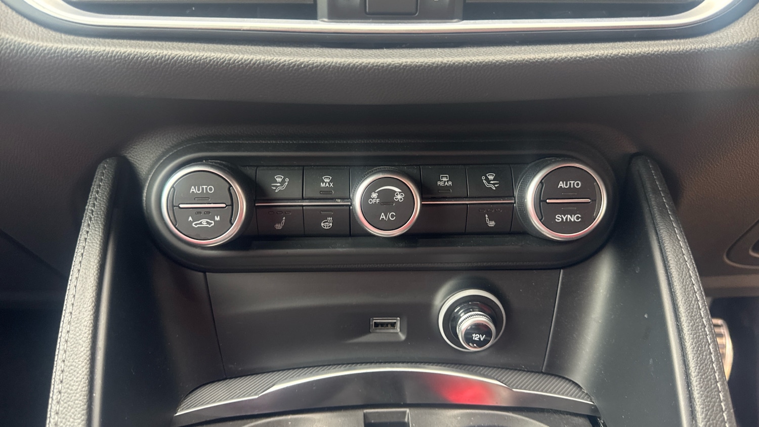 Used Alfa Romeo Stelvio 2022 for sale - 76664677: Photo 28