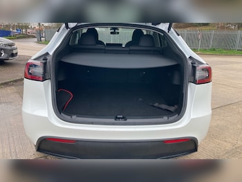 Used Tesla Model Y 2022 for sale - 77774372: Photo