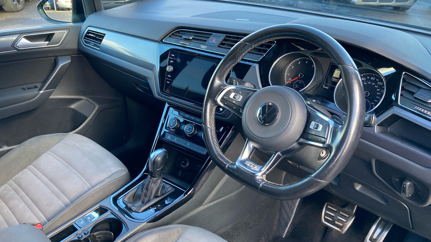 Used Volkswagen Touran 2020 for sale - 77446973: Photo 11