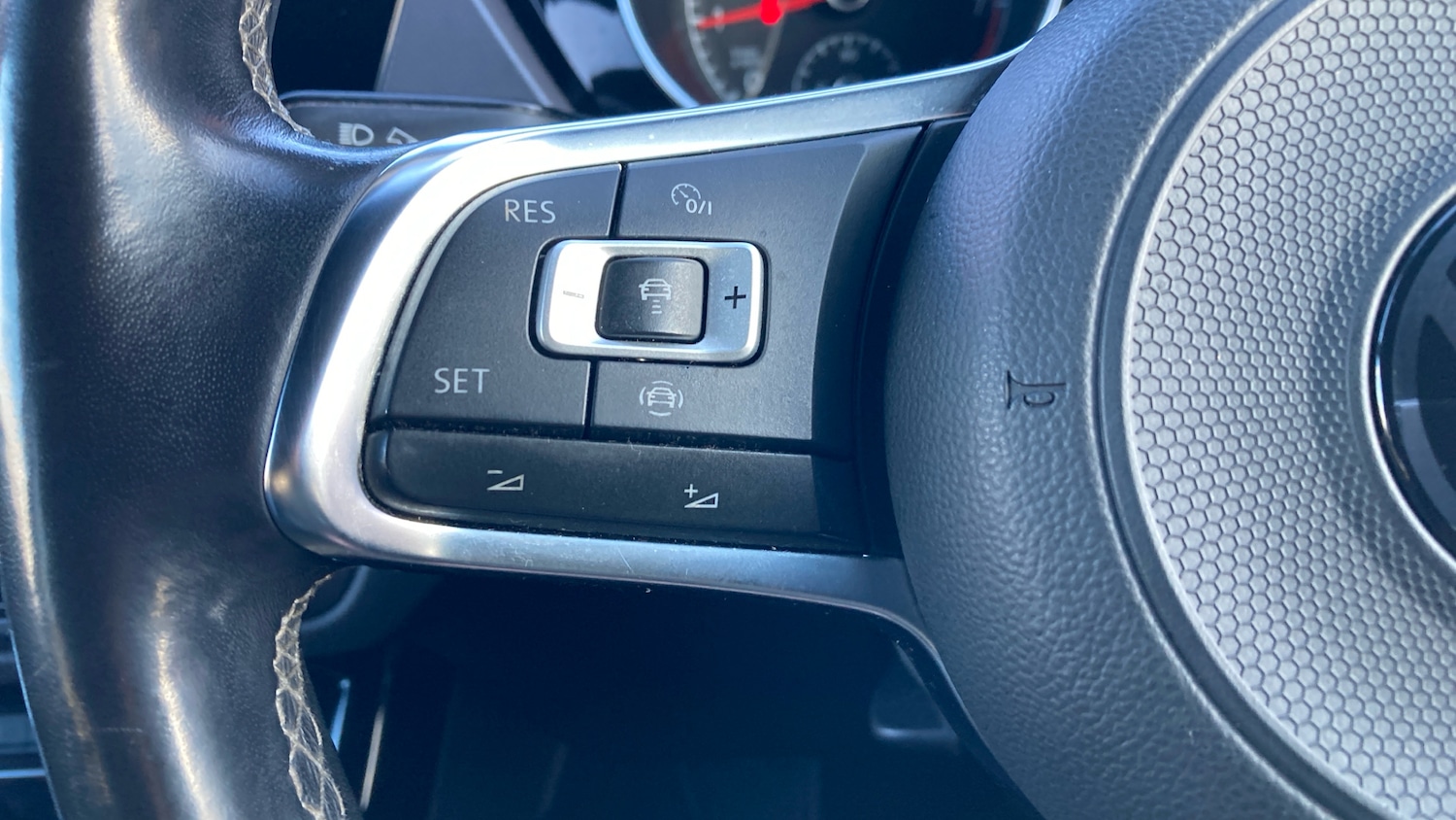 Used Volkswagen Touran 2020 for sale - 77446973: Photo 34