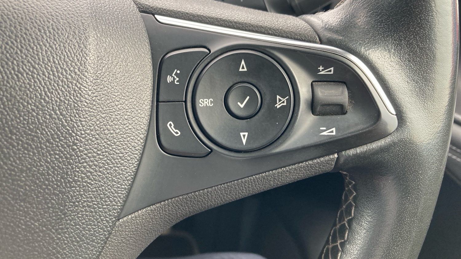 Used Vauxhall Mokka 2022 for sale - 76389436: Photo 32