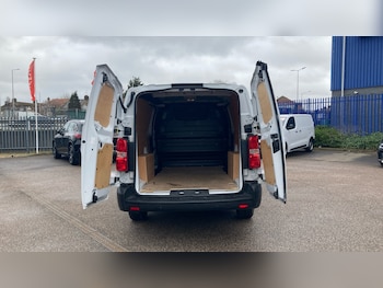 Used Vauxhall Vivaro 2024 for sale - 77651057: Photo