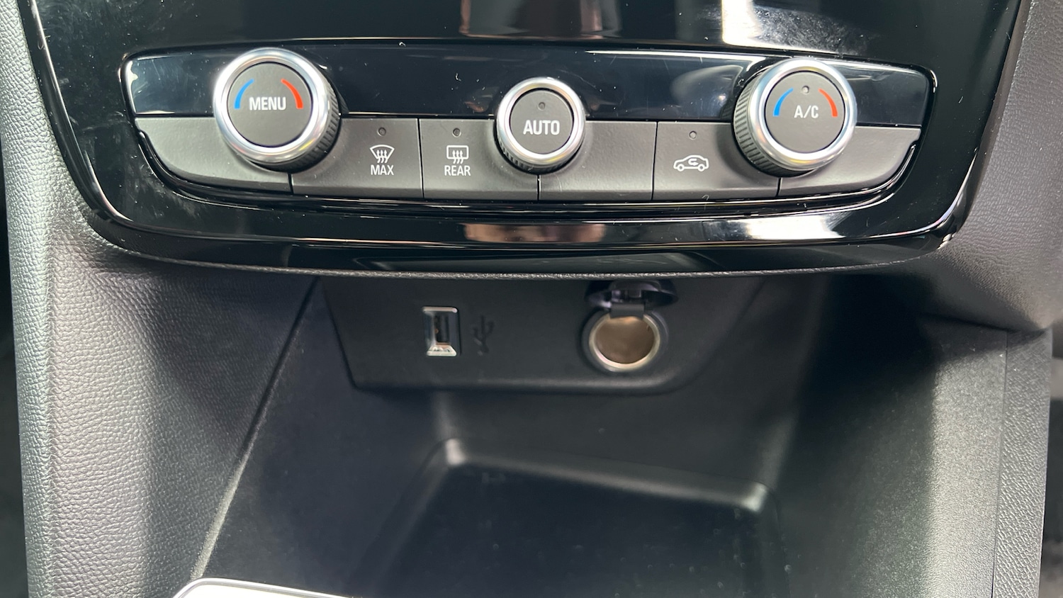 Used Vauxhall Mokka 2023 for sale - 77404453: Photo 25