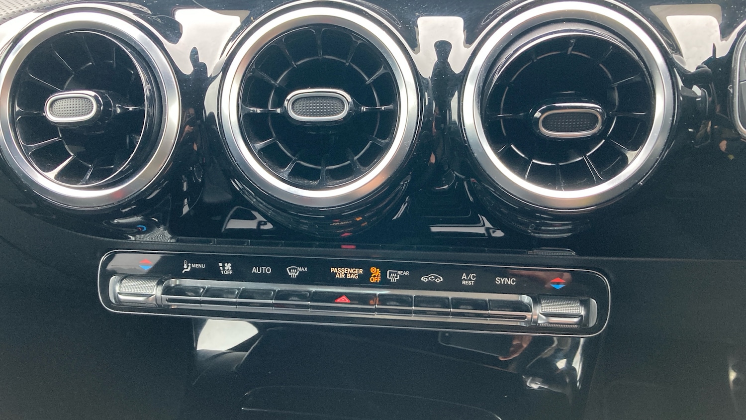 Used Mercedes-Benz A-Class 2020 for sale - 77404454: Photo 35