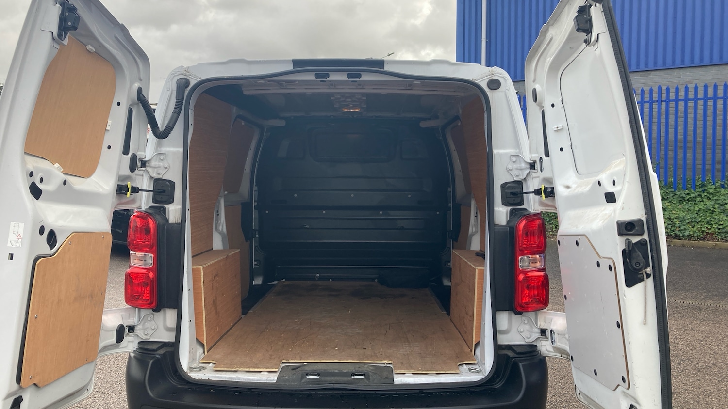 Used Citroen Dispatch 2024 for sale - 76450250: Photo 12