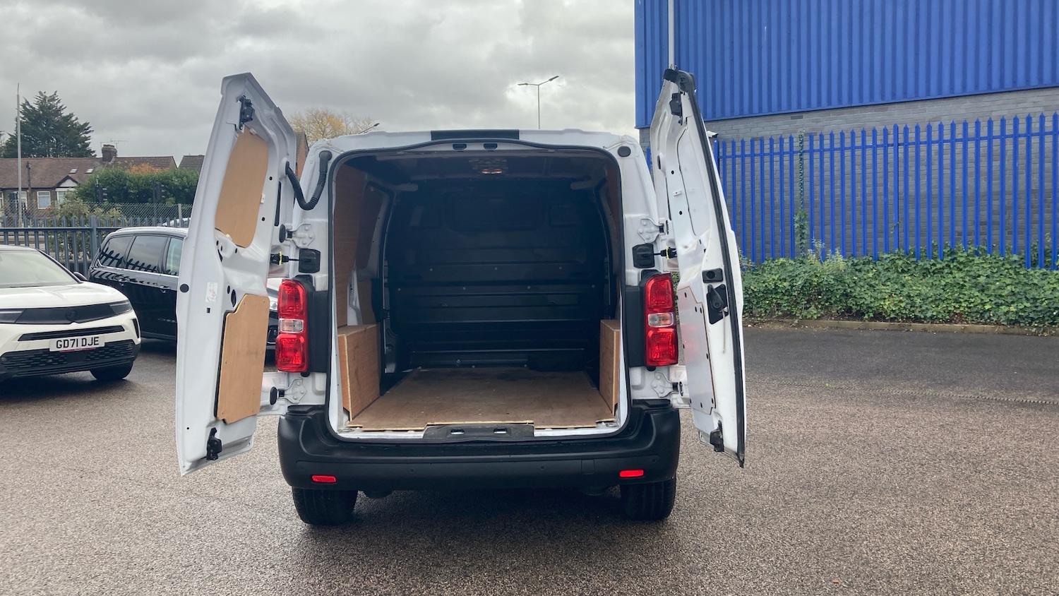 Used Citroen Dispatch 2024 for sale - 76450250: Photo 3