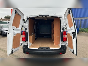 Used Peugeot Expert 2023 for sale - 76968344: Photo