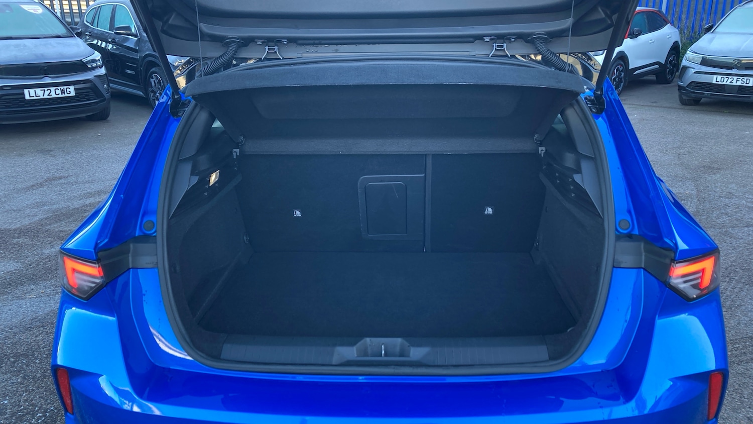 Used Vauxhall Astra 2023 for sale - 77171091: Photo 4