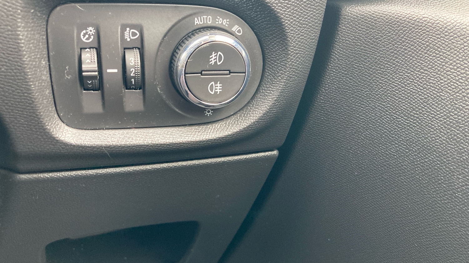 Used Vauxhall Corsa 2020 for sale - 76157090: Photo 31