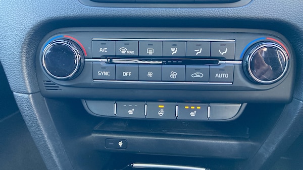 Used Kia XCeed 2020 for sale - 76078031: Photo 32