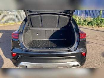 Used Kia XCeed 2020 for sale - 76078031: Photo 4
