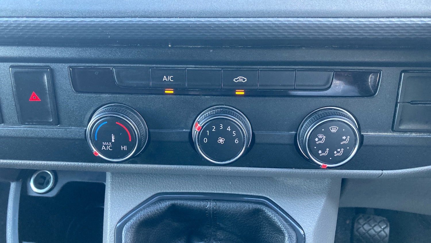 Used Volkswagen Transporter 2023 for sale - 76564918: Photo 25