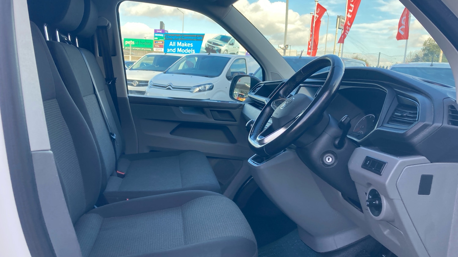 Used Volkswagen Transporter 2023 for sale - 76564918: Photo 6