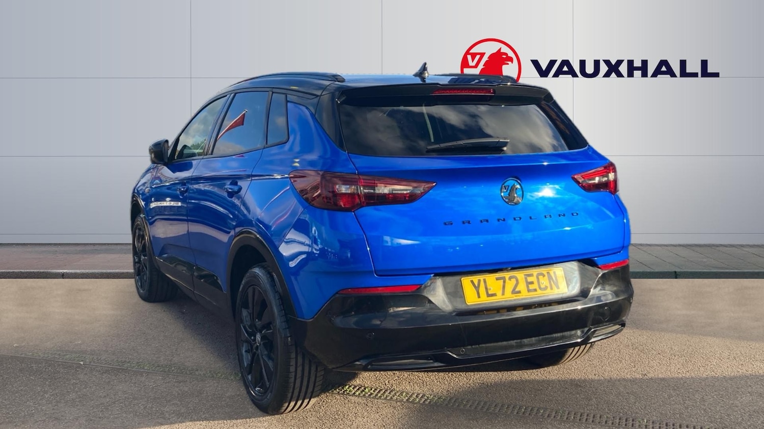 Used Vauxhall Grandland 2023 for sale - 76504400: Photo 2