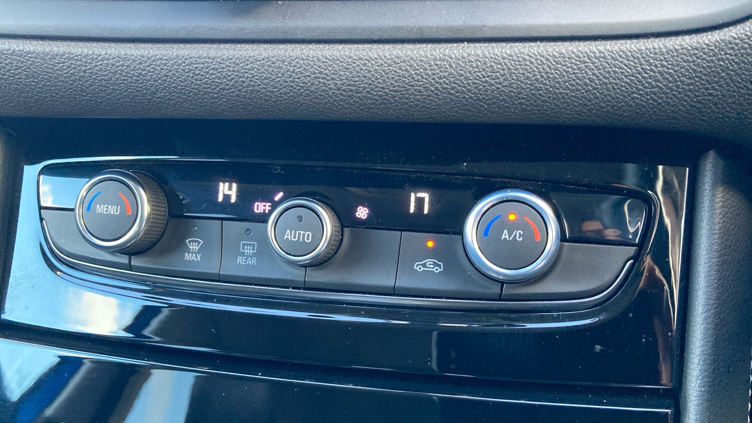 Used Vauxhall Grandland 2023 for sale - 76504400: Photo 31