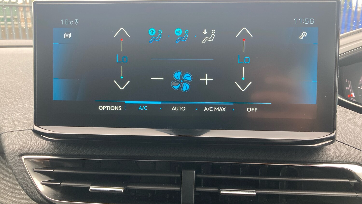 Used Peugeot 3008 2023 for sale - 76194702: Photo 33