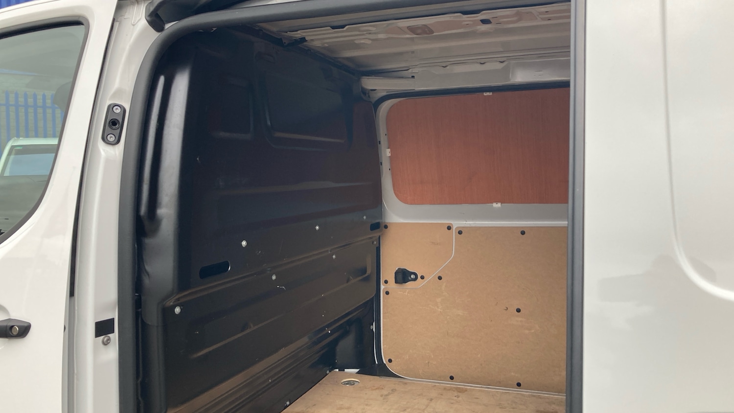 Used Vauxhall Vivaro 2024 for sale - 77661957: Photo 18