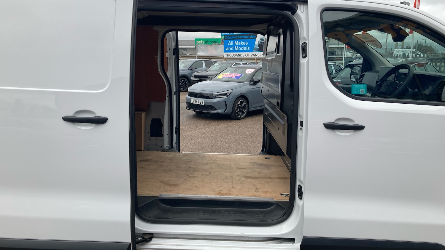 Used Vauxhall Vivaro 2024 for sale - 77661957: Photo 31