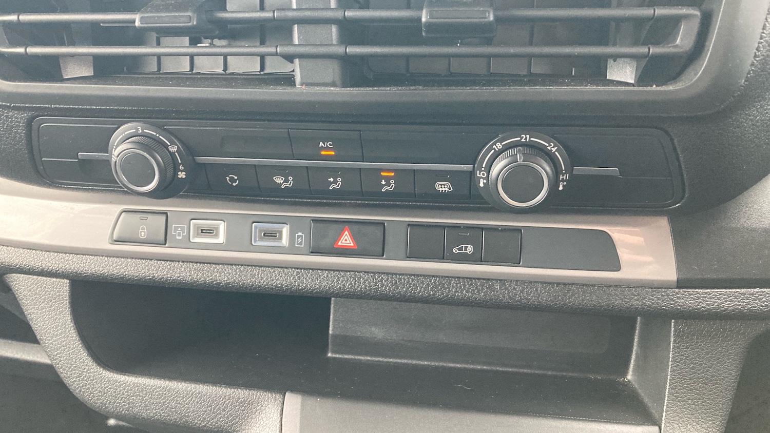 Used Vauxhall Vivaro 2024 for sale - 77661957: Photo 34