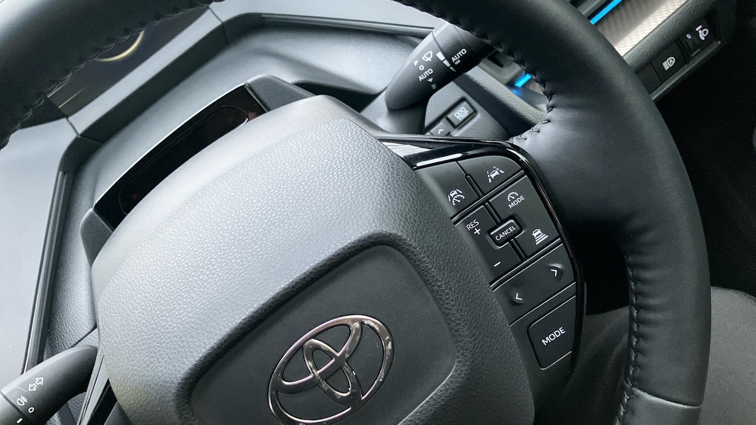 Used Toyota Prius 2025 for sale - 77690590: Photo 32