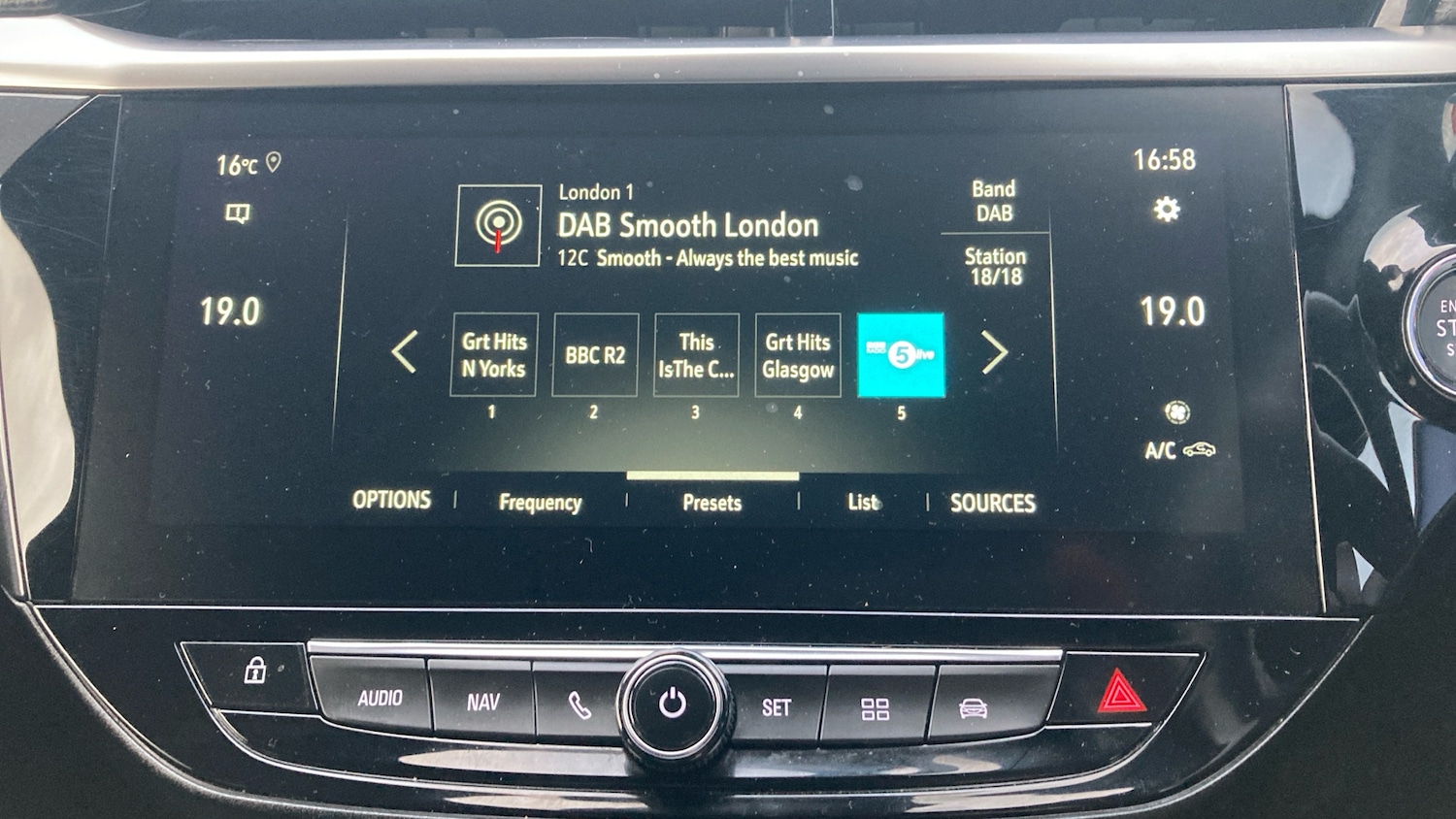 Used Vauxhall Corsa 2022 for sale - 76553685: Photo 34