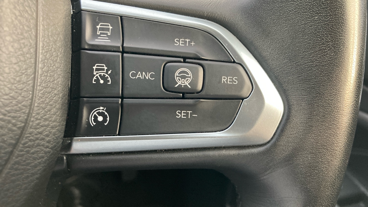 Used Jeep Compass 2022 for sale - 76504404: Photo 28