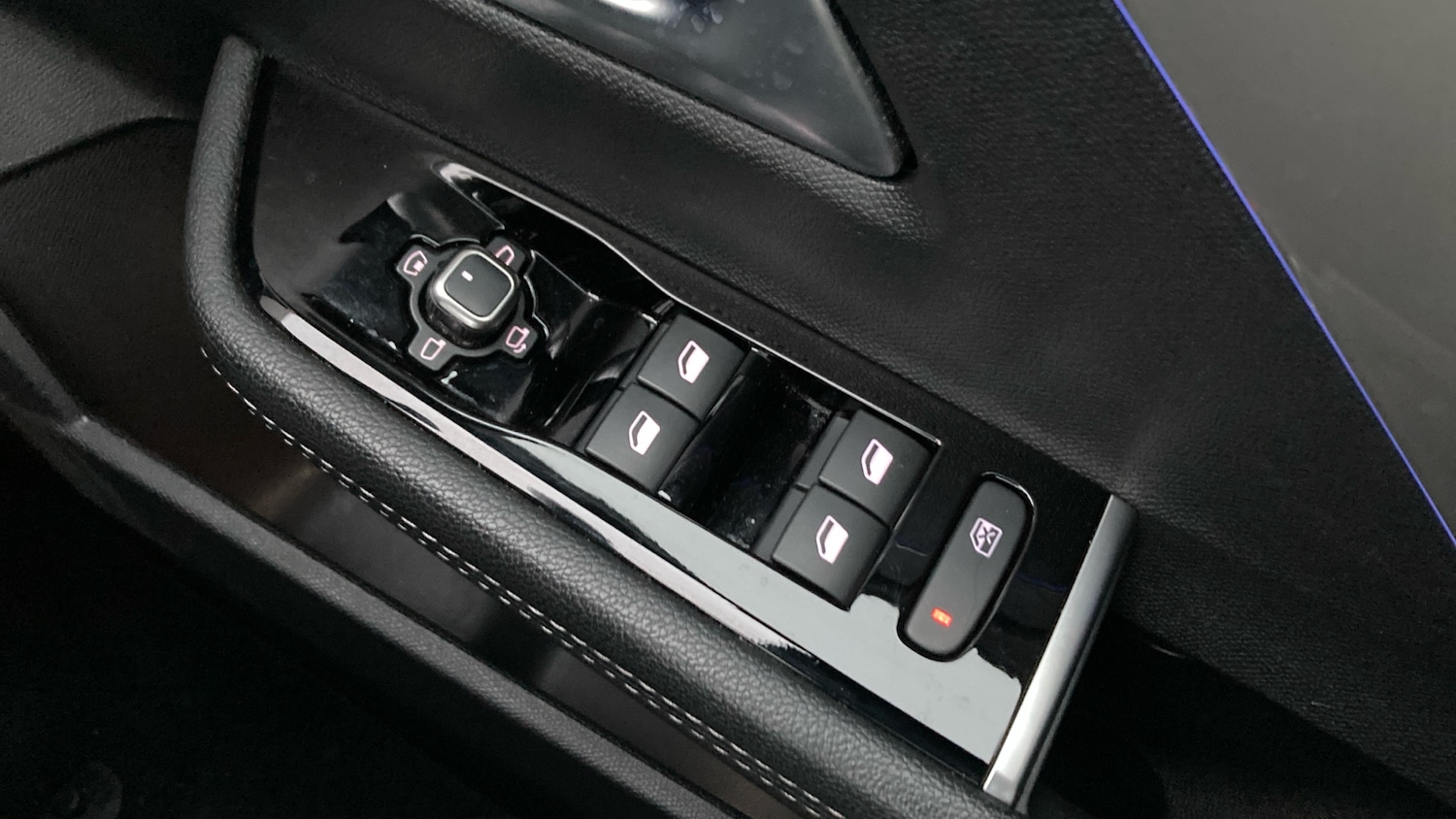 Used Vauxhall Astra 2023 for sale - 77063860: Photo 31