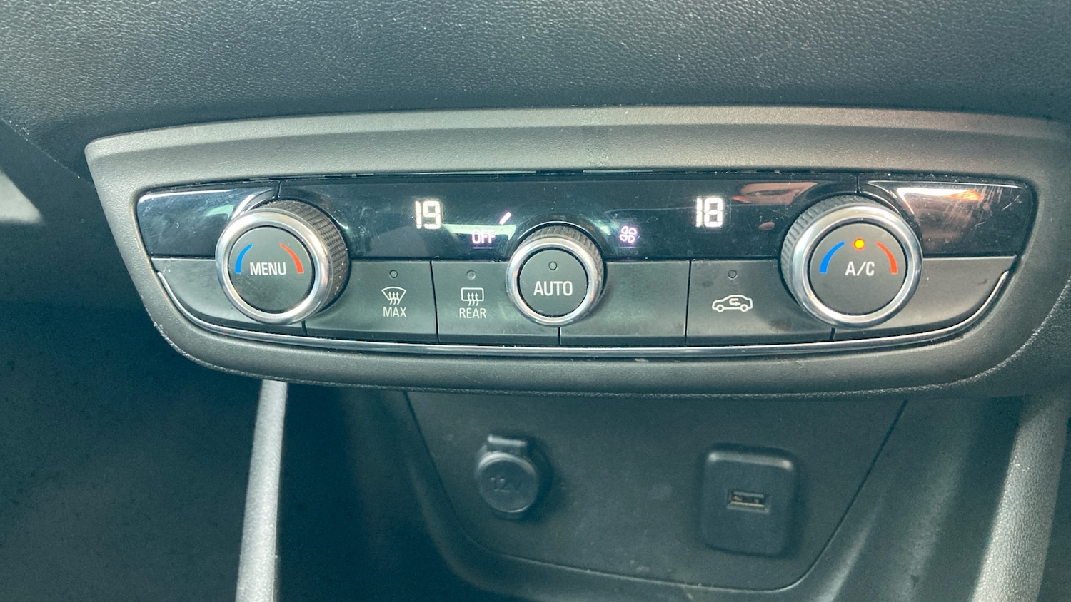 Used Vauxhall Crossland X 2020 for sale - 76507276: Photo 25