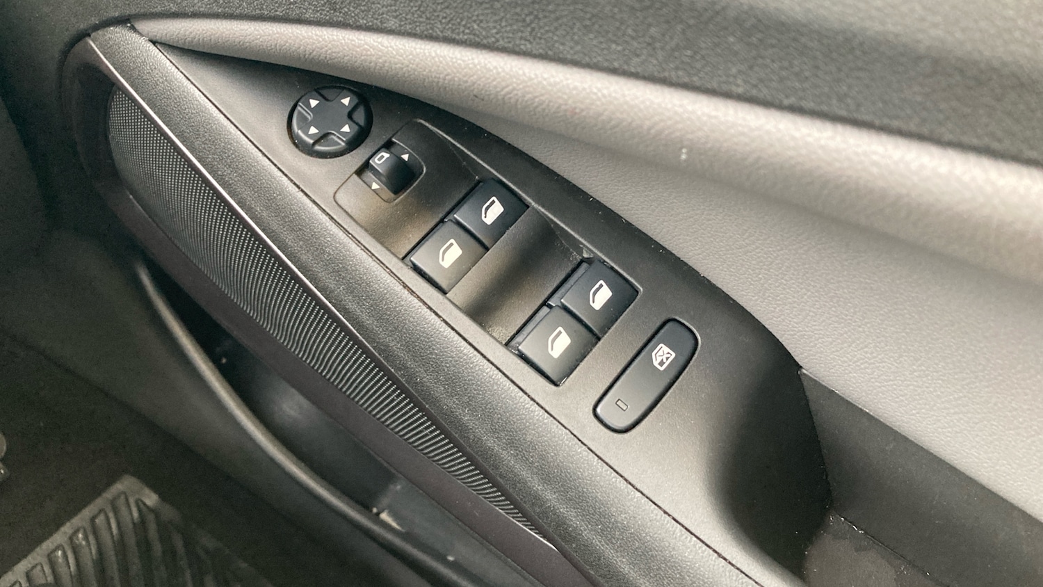 Used Vauxhall Crossland X 2020 for sale - 76507276: Photo 28