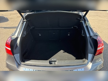 Used Mercedes-Benz GLA 2020 for sale - 77729727: Photo