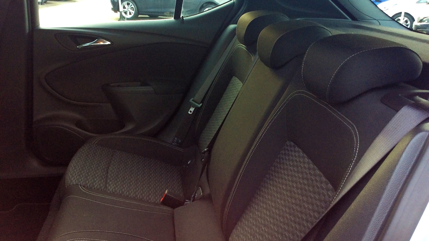 Used Vauxhall Astra 2017 for sale - 76894370: Photo 16