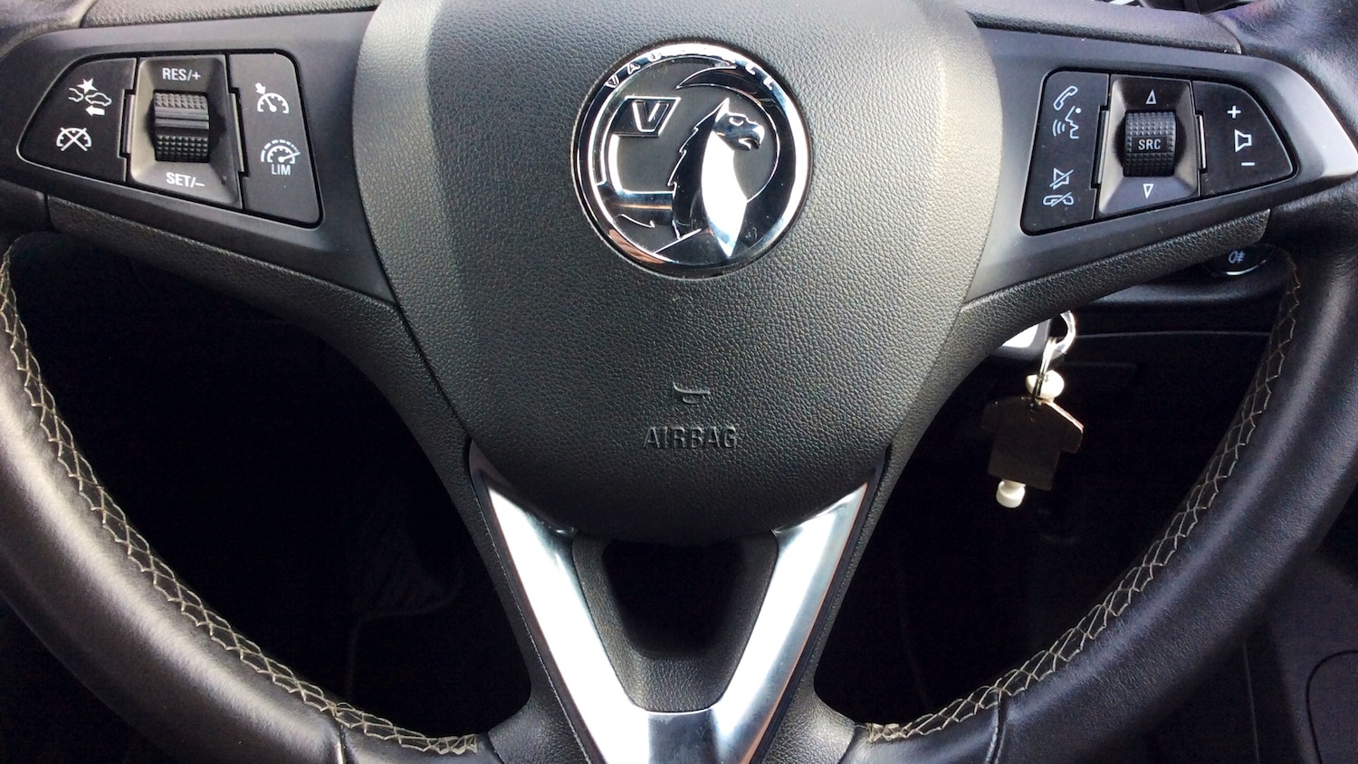 Used Vauxhall Astra 2017 for sale - 76894370: Photo 22