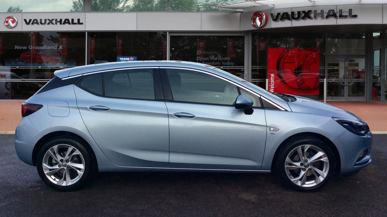 Used Vauxhall Astra 2017 for sale - 76894370: Photo 5